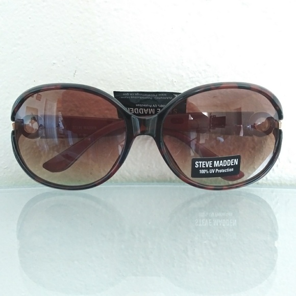NWT STEVE MADDEN SUNGLASSES WITH RHINESTONES - Picture 2 of 4